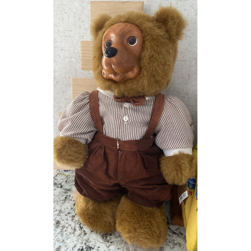 Robert Raikes Circus Collection ADDISON BEAR With Tags No Box 3930/5000